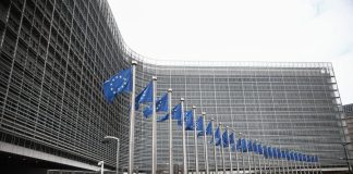 Η Κομισιόν παραπέμπει την Ελλάδα στο Δικαστήριο της ΕΕ για τα αφορολόγητα είδη στα χερσαία σύνορα