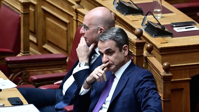 Μητσοτάκης: Είτε κρατήσει είτε αναδομήσει τον Δένδια είναι ο χαμένος