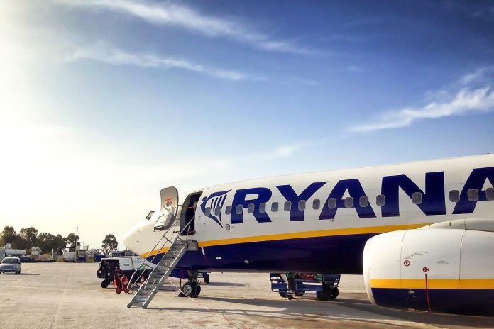 Έκτακτη προσγείωση πτήσης της Ryanair στο αεροδρόμιο Νέας Αγχιάλου – Η απάντηση της εταιρείας
