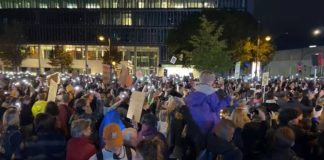 Βερολίνο: Συγκέντρωση διαμαρτυρίας κατά του Μερτς – Δήλωσε ότι το «αστικό τοπίο» επιβαρύνεται από τους μετανάστες