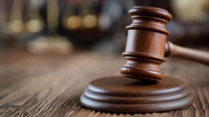 Βαρύς ο πέλεκυς της Δικαιοσύνης για την εικαστικό που πυροβόλησε και τραυμάτισε γνωστό οφθαλμίατρο στο Χαλάνδρι