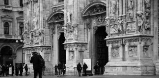 Ο Υπουργός, ο Λογιστής του ΟΠΕΚΕΠΕ, τα σανδάλια του Προεδρικού και οι φοβερές καταγγελίες Παυλόπουλου