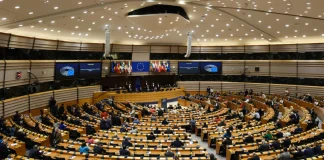 Απαγόρευση πρόσβασης στα μέσα κοινωνικής δικτύωσης σε παιδιά κάτω των 13 ετών αποφάσισε Επιτροπή του Ευρωκοινοβουλίου