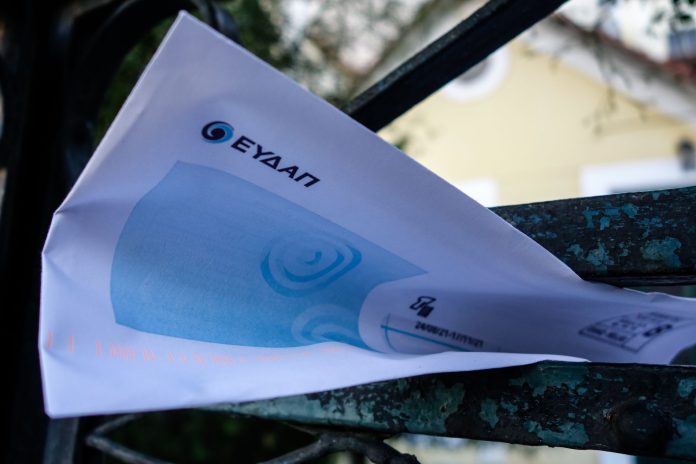 Ανακοινώνουν αυξήσεις στο νερό υπό τον «μπαμπούλα» της λειψυδρίας