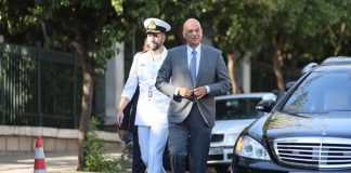 Η οργισμένη απάντηση του Ν. Δένδια – Το «μπρα ντε φερ» με το Μαξίμου για την καθαριότητα στον Άγνωστο Στρατιώτη