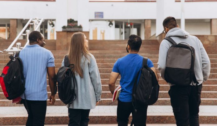 Έρχονται 290.000 διαγραφές φοιτητών – Ξεκινούν καταλήψεις και κινητοποιήσεις στα Πανεπιστήμια