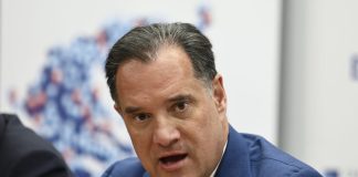 Γεωργιάδης για Μνημείο Αγνώστου Στρατιώτη: Τα ονόματα που έχει γύρω το μνημείο είναι πολεμικά ή απεργιακά, συνδικαλιστικά;