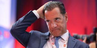 Τρομερή αποκάλυψη Άδωνι: Ρωσικά bots έβγαλαν χιλιάδες Έλληνες στους δρόμους