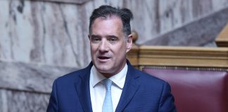 O Άδωνις Γεωργιάδης τα βλέπει “όλα ζάχαρη” και στην εξωτερική πολιτική