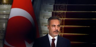 Έμμεση απειλή Φιντάν: Ό,τι δεν λύνεται με τη διπλωματία παραπέμπεται στον στρατό