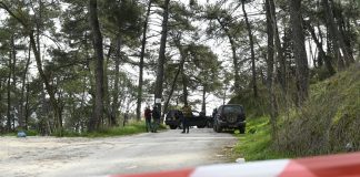 Φοινικούντα: Στη ΓΑΔΑ για να παραδοθεί ο συνεργός της διπλής δολοφονίας στο κάμπινγκ