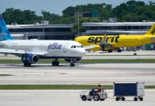 Τραυματισμοί επιβατών σε πτήση της JetBlue Airways που έκανε αναγκαστική προσγείωση στη Φλόριντα