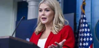 «Η μάνα σου» απάντησε η εκπρόσωπος του Τραμπ σε δημοσιογράφο που ρώτησε ποιος πρότεινε τη Βουδαπέστη για τη συνάντηση με τον Πούτιν