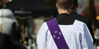 Νέο χτύπημα για την Καθολική Εκκλησία: Σχεδόν 4.400 άνθρωποι κακοποιήθηκαν σεξουαλικά από ιερείς στην Ιταλία από το 2020, λέει νέα έκθεση