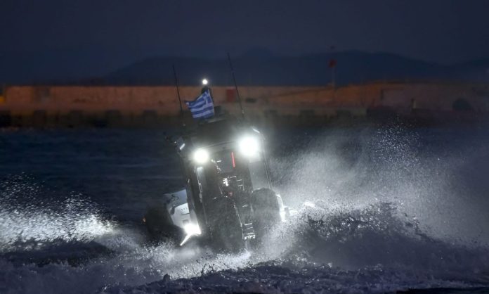 Ακυβερνησία πλοίου τουρκικής σημαίας νότια της Κω: Επιχείρηση του λιμενικού υπό δυσμενείς καιρικές συνθήκες