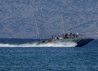Κρήτη: Νέα άφιξη 33 παράνομων μεταναστών – Όλοι από το Σουδάν, μόνο μία γυναίκα ανάμεσά τους