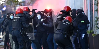 Επεισόδια στη Βιτόρια της Ισπανίας σε συγκέντρωση ακροδεξιών για τα 50 χρόνια από το θάνατο του Φράνκο – (VIDEO)