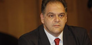 Έκθετος ο Μελάς στην Εξεταστική