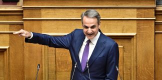 Κυρ. Μητσοτάκης: Αυταρχικός και διχαστικός για… την «προστασία» του μνημείου του Αγνώστου Στρατιώτη