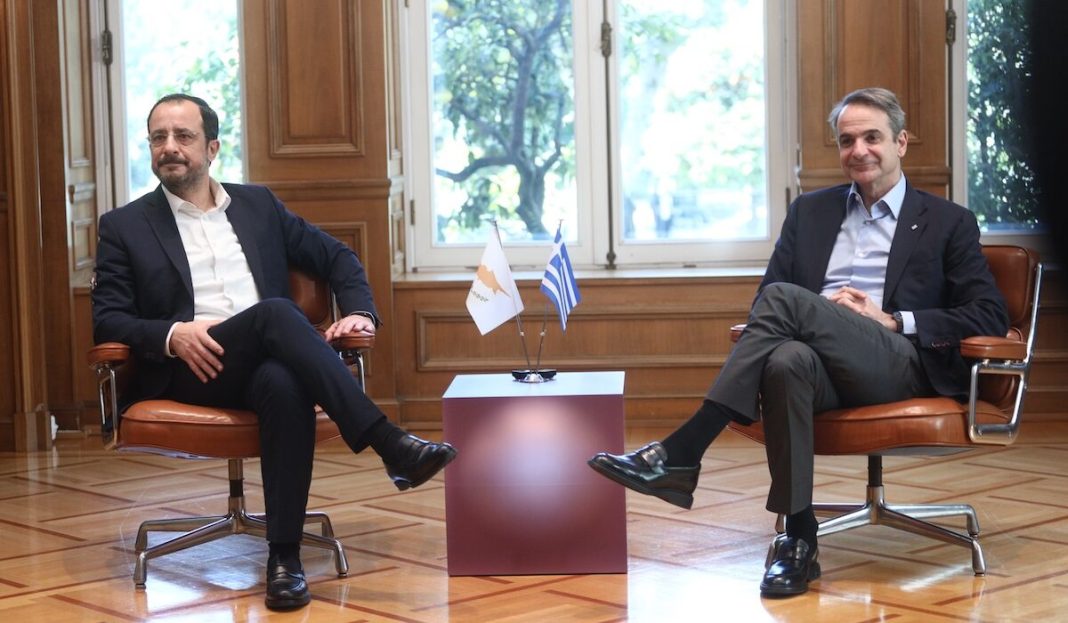 nikos_christodoulidis_kyriakos_mitsotakis_01-1200x700