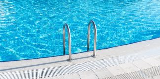 Ρόδος: 3χρονο κοριτσάκι εντοπίστηκε στον πάτο πισίνας – Διασωληνωμένο, σε κρίσιμη κατάσταση, δίνει μάχη για τη ζωή του