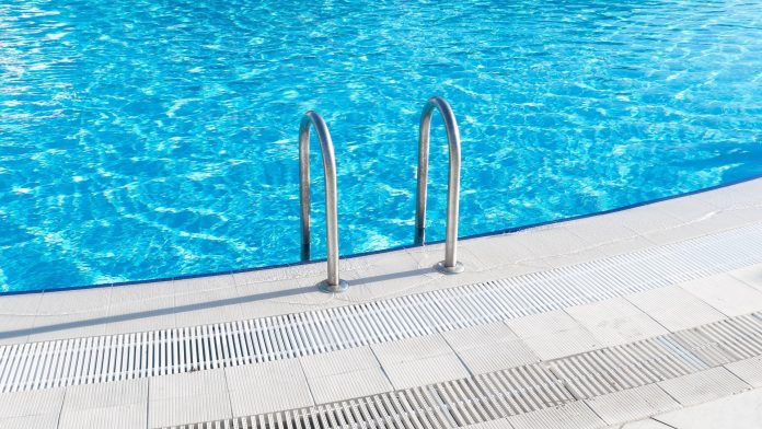 Ρόδος: 3χρονο κοριτσάκι εντοπίστηκε στον πάτο πισίνας – Διασωληνωμένο, σε κρίσιμη κατάσταση, δίνει μάχη για τη ζωή του