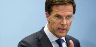 Μαρκ Ρούτε: Ο ΓΓ του ΝΑΤΟ «τρολάρει» το χαλασμένο ρωσικό υποβρύχιο