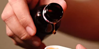 Ινδία: Συνελήφθη ο ιδιοκτήτης φαρμακοβιομηχανίας για το μολυσμένο σιρόπι που κόστισε τη ζωή σε παιδιά