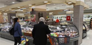 «Αδιάφορο παραμύθι» η μείωση τιμών σε 2.180 προϊόντα – Τι λέει το Κέντρο Προστασίας Καταναλωτών