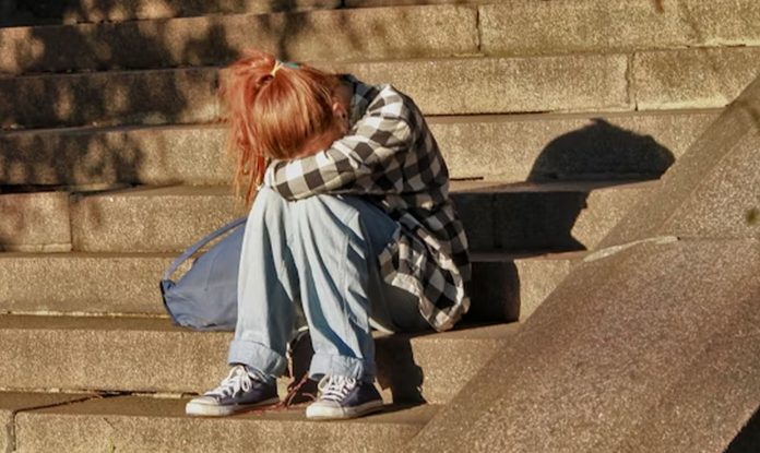 Κεφαλονιά: 17χρονη επιτέθηκε σε 13χρονη – Σοκαριστικό βίντεο