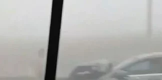 Όχημα έπεσε πάνω σε φορτηγό στα διόδια Πολυμύλου – Από μία λωρίδα η κυκλοφορία, βίντεο από το σημείο