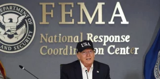 Η κυβέρνηση Τραμπ διακόπτει επιχορηγήσεις από πολιτείες και ζητάει από αποδείξεις για την καταμέτρηση του πληθυσμού