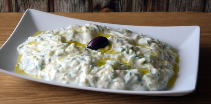 Ναύπακτος: Σφραγίστηκε το εστιατόριο που δηλητηρίασε ζευγάρι με τζατζίκι – Η σοκαριστική μαρτυρία (Video)