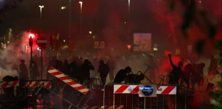 Επεισόδια στο Ούντινε κατά τη διάρκεια του αγώνα Ιταλίας-Ισραήλ – Τραυματίστηκαν δύο δημοσιογράφοι, δείτε βίντεο