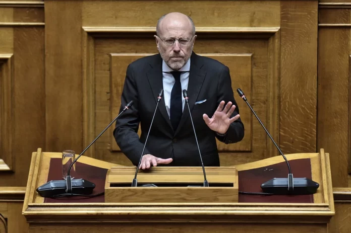 Βαρτζόπουλος: Οι υπουργοί όταν διαφωνούν ή παραιτούνται ή απολύονται