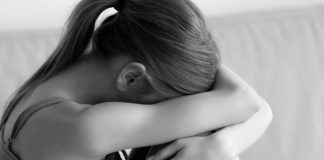 Πάτρα: Άνδρας επιτέθηκε στην πρώην σύντροφό του στην είσοδο της πολυκατοικίας της