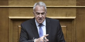Μάκης Βορίδης: Βίντεο λίγο μετά την επίθεση των κουκουλοφόρων – Το χάος που προκάλεσαν