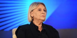 Νέα επίθεση Βούλτεψη σε Κοβέσι: «Παρανόμησε» – Να πάει στη χώρα της