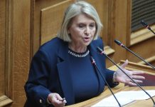 Θύελλα από τη δήλωση Βούλτεψη: «Από τον ΣΥΡΙΖΑ πέθαναν τα παιδιά στα Τέμπη» – «Μνημείο αθλιότητας και τοξικότητας»…