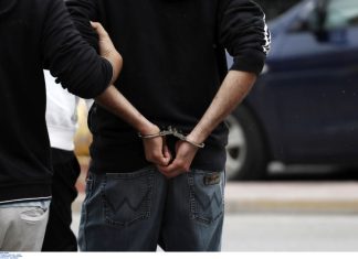 Χίος: Συνελήφθη 17χρονος που πήγε να παραλάβει δέμα με ναρκωτικά