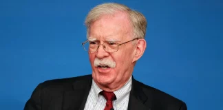 Παραδόθηκε στις Αρχές ο πρώην σύμβουλος του Τραμπ, Τζον Μπόλτον