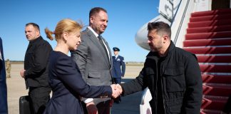 Ψυχρολουσία για Ζελένσκι στην Ουάσινγκτον