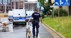 Οι Αρχές της Πολωνίας έθεσαν υπό κράτηση 8 ανθρώπους με την υποψία ότι προετοίμαζαν πράξεις δολιοφθοράς