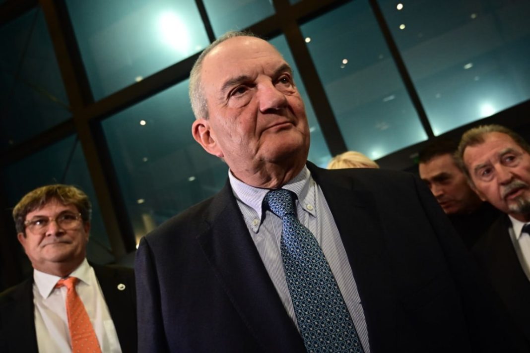 1d9b6bea-9bf3-44b8-b162-198a958a4d88-1200x800