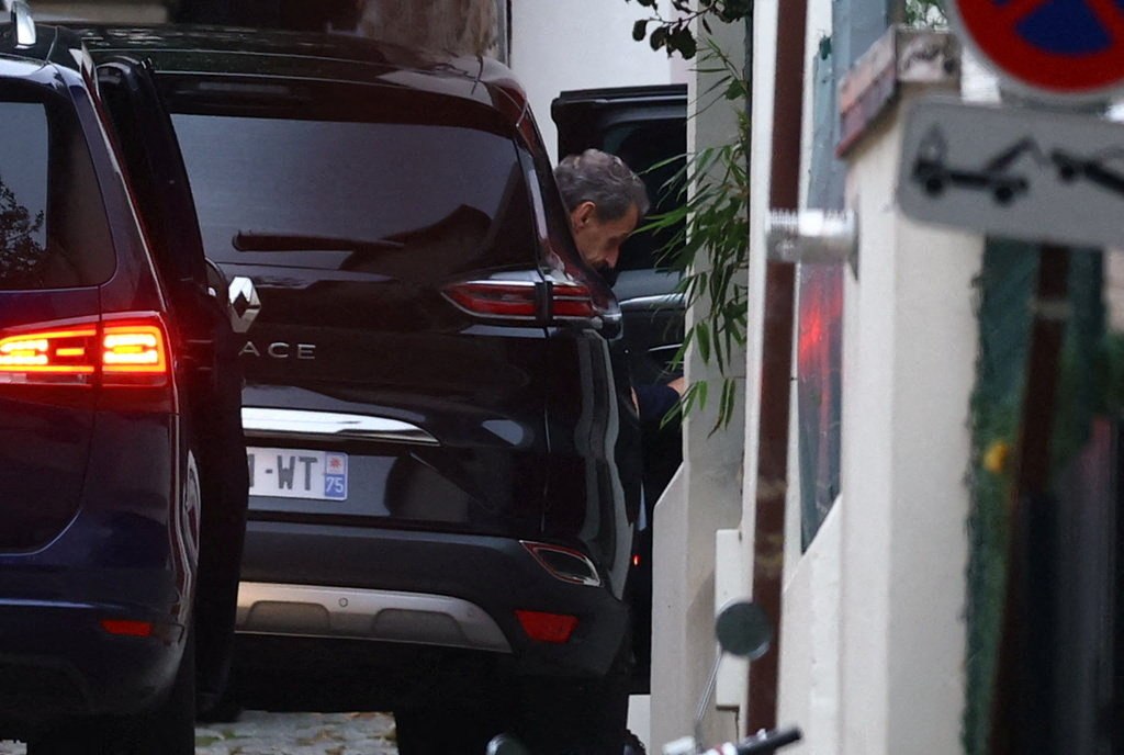 2025-11-10T141434Z_421381473_RC2PTHASIHG2_RTRMADP_3_FRANCE-JUSTICE-SARKOZY