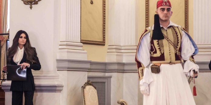 6718142-copy-scaled-e1762269113427-696x348