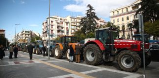 Αγρότες και κτηνοτρόφοι: Από 30 Νοεμβρίου σκληρά μπλόκα, κλείσιμο τελωνείων, λιμανιών και αεροδρομίων – Το αδιαχώρητο στη σύσκεψη (Video)