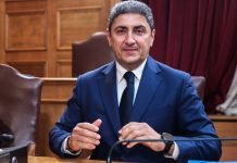 Η ΝΔ «αγκαλιάζει» τον Αυγενάκη: Στο κενό η στοχοποίηση από την αντιπολίτευση για τον ΟΠΕΚΕΠΕ