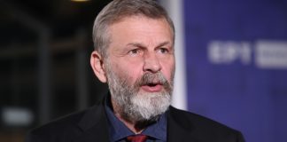 Οργισμένη αντίδραση των αστυνομικών για τη δήλωση του Γκλέτσου για τους «μπάτσους» και «τα παιδιά τους»