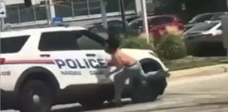 Γυναίκα στη Νέα Υόρκη απειλεί με πιστόλι διερχόμενους οδηγούς – (VIDEO)